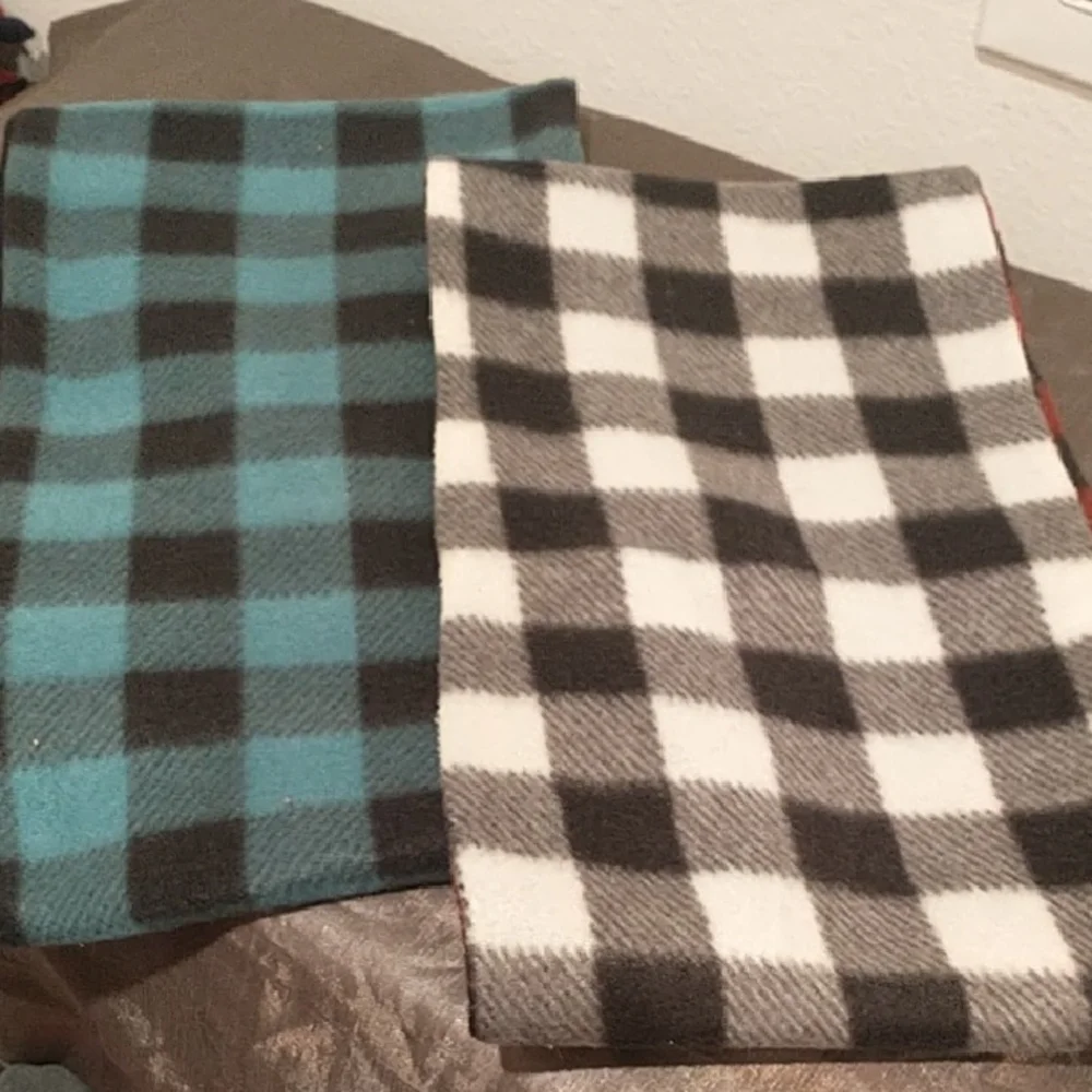 ⛵5/$15 Bundle 4 Total Scarves
